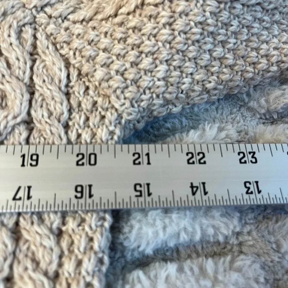Aran Knit‎ Asymmetrical Zip Cardigan Ivory/Beige/Natural - Picture 10 of 12